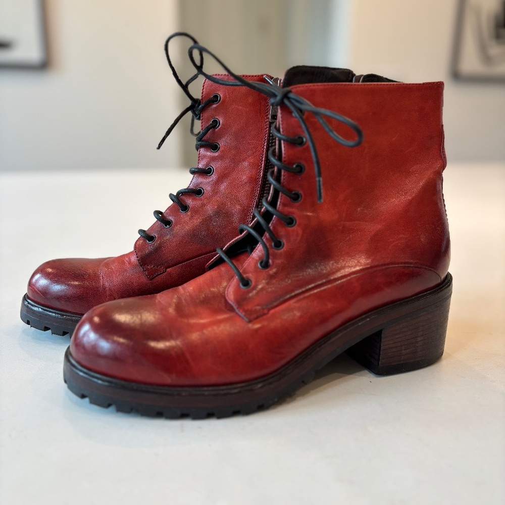 Pantanetti Red Leather Lace-Up Combat Boots – Chunky Heel Lug Sole